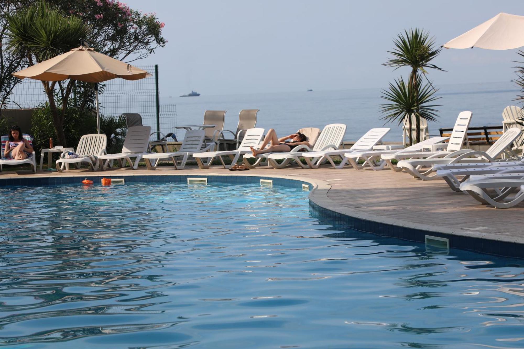 Andamati Beach Resort Grigoleti Esterno foto